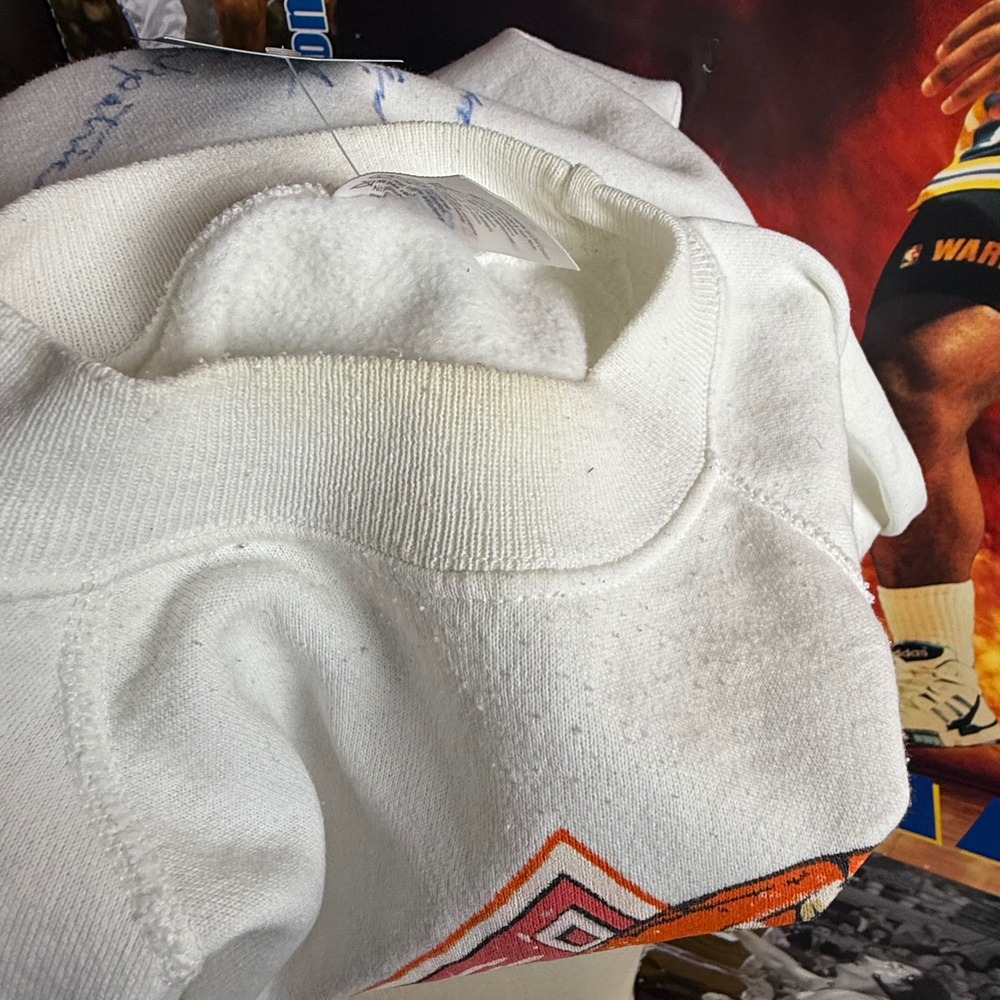 Vintage 90s Iowa Hawkeyes Basketball Crewneck College Sweater White NCAA Sz XL - Picture 6 of 7